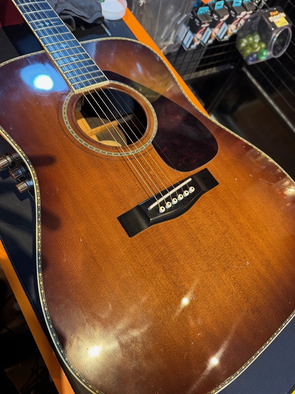 YAMAHA L-10 ESの画像